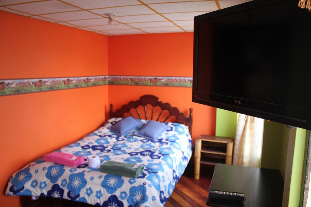 Hostel Sendero De Volcanes Latacunga Luaran gambar