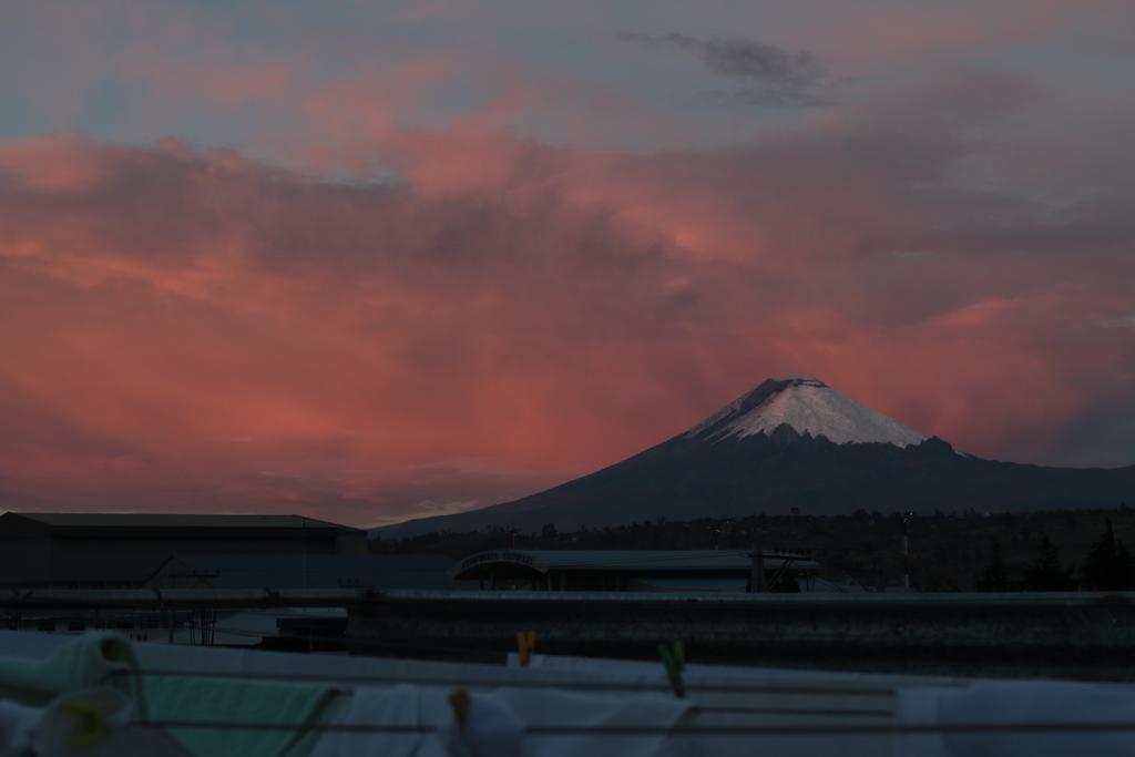 Hostel Sendero De Volcanes Latacunga Luaran gambar