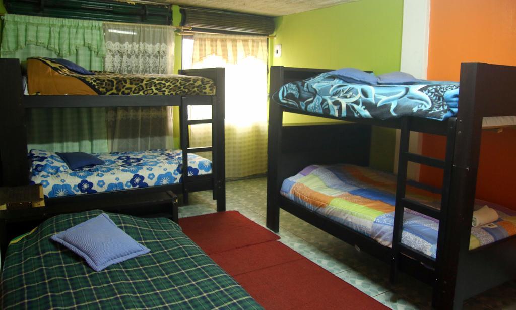 Hostel Sendero De Volcanes Latacunga Luaran gambar